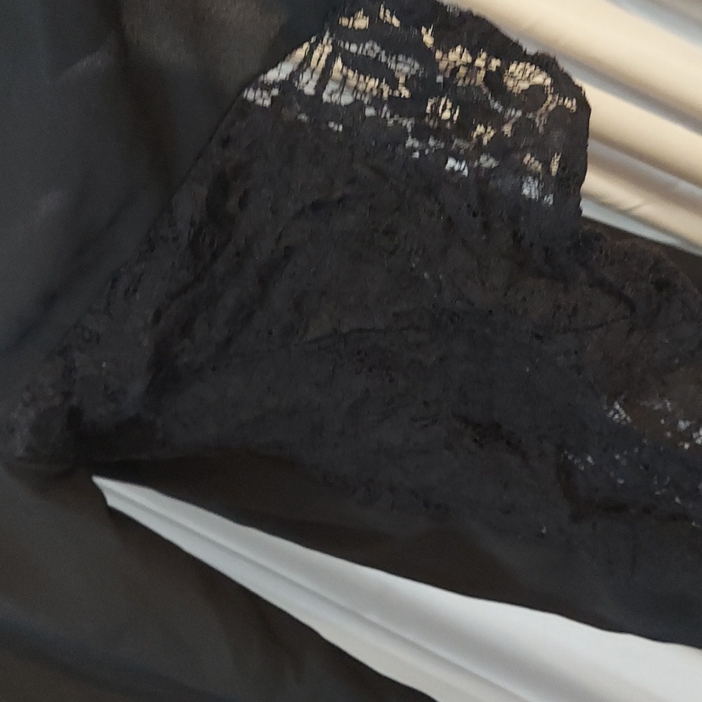 Lightweight Lace Jacket - Picture 2 of 8